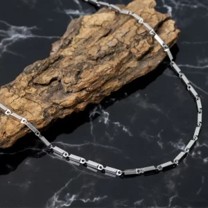 Sleek Bar-Link Chain