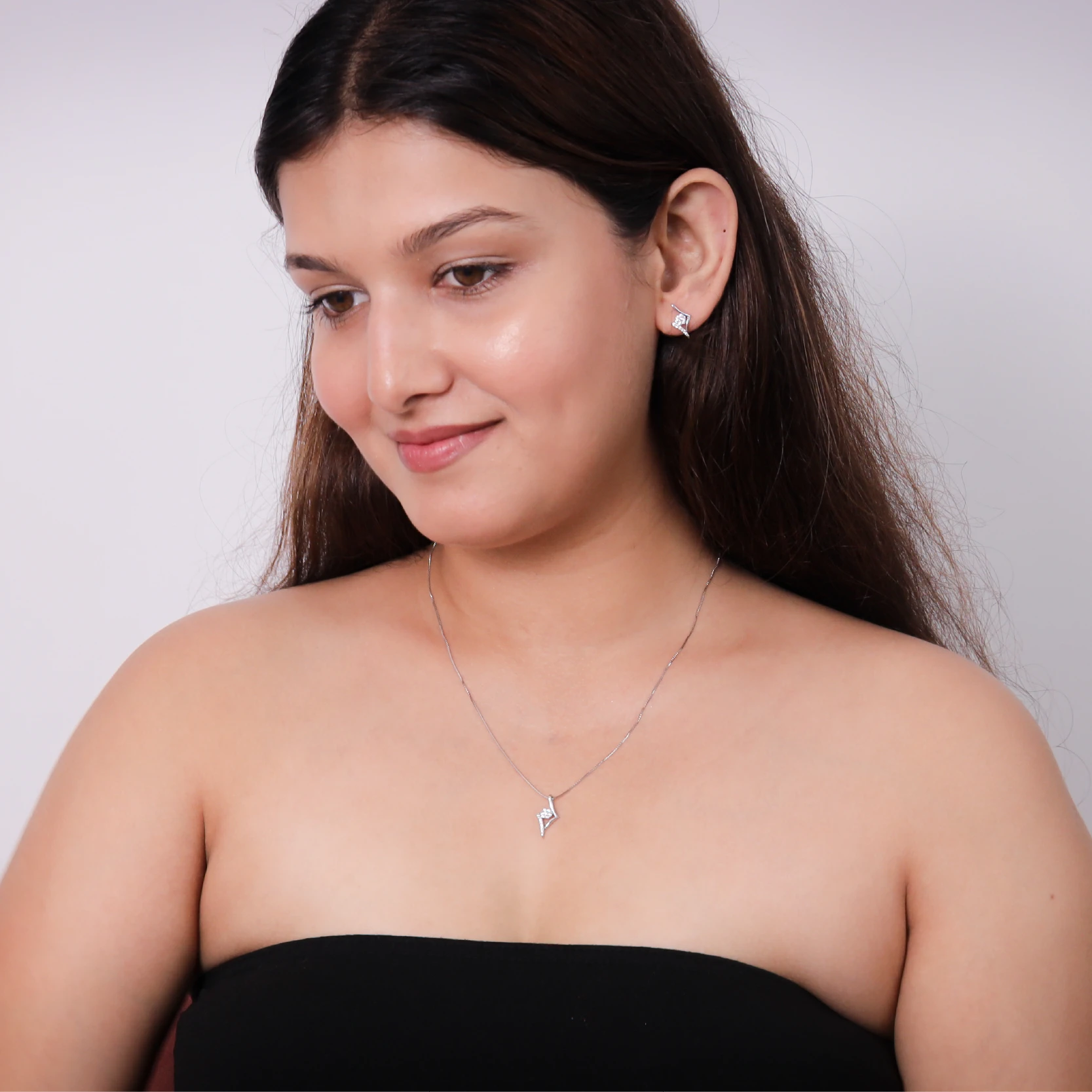 Elegant Wave Crystal Pendant Chain Set