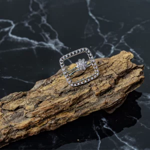 The Floating Star Ring