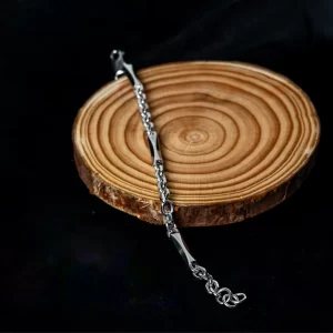 Sleek Bar Link Bracelet