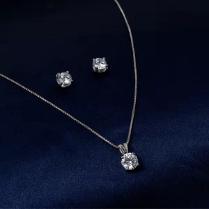 Classic Solitaire Pendant Chain Set